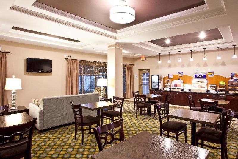 Express Northwest By Ihg Hotel 2*