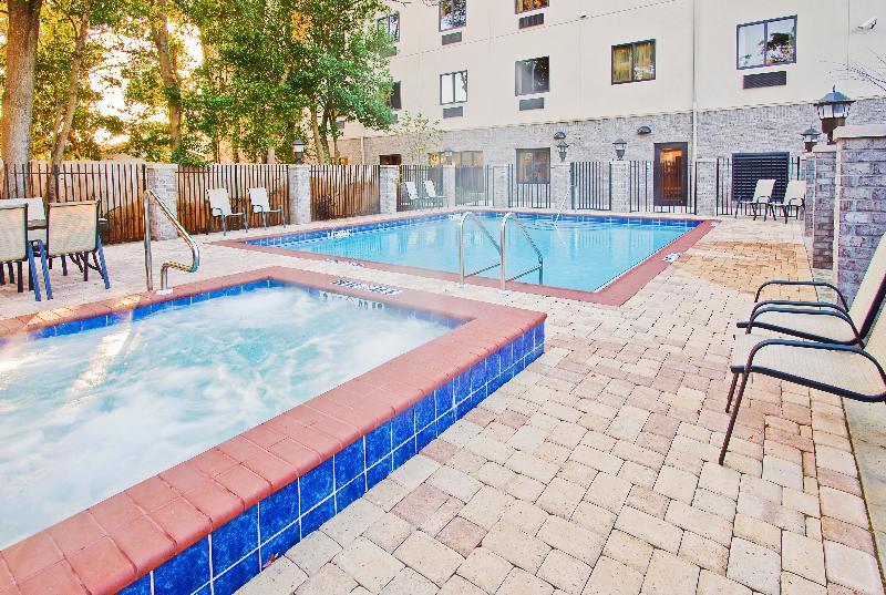 Express & Pensacola-west Navy Base By Ihg Pensacola