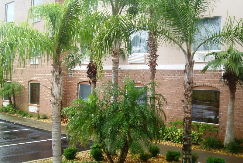 Express & Orange - Deltona By Ihg