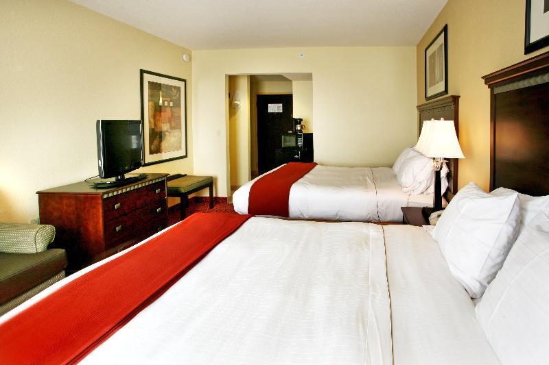 Express & By Ihg Hotel 3*