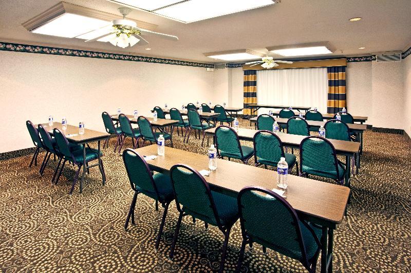 Express & East I-10 By Ihg Milton