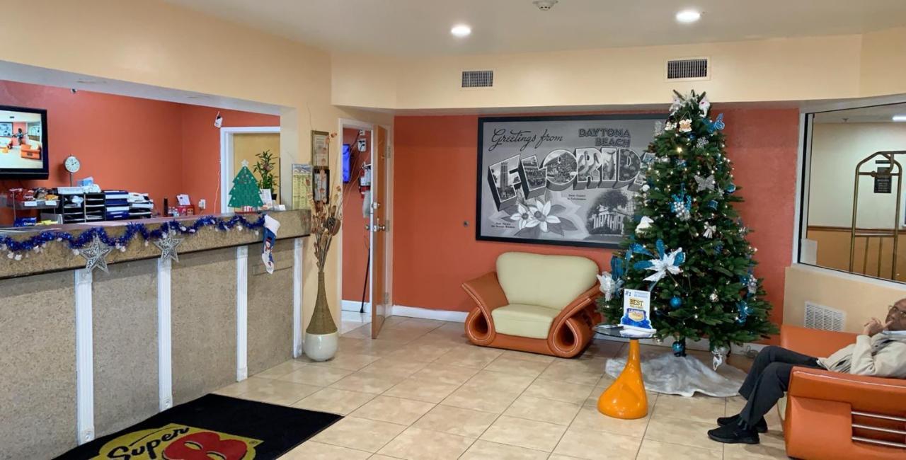 Super 8 By Wyndham Daytona Hotel 2*