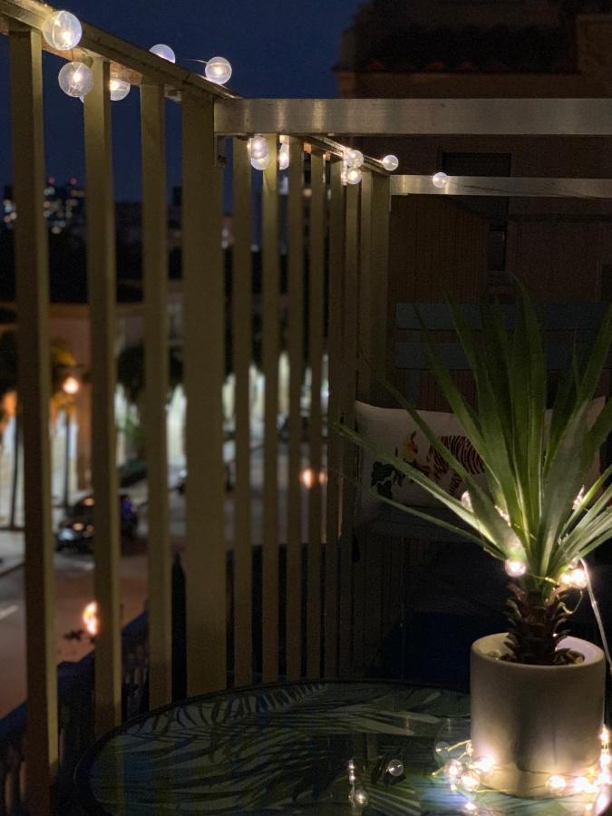 Renovated In The Heart Of Palm - Free Parking, Security Box Aparthotel