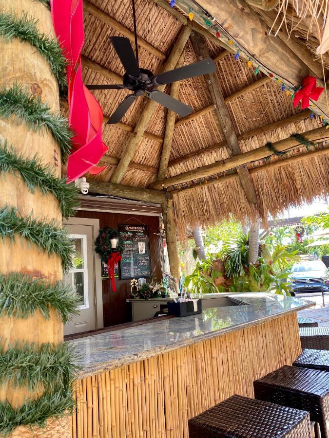 Resort The Cabanas Guesthouse & Spa - Gay Resort Catering To Gay Men