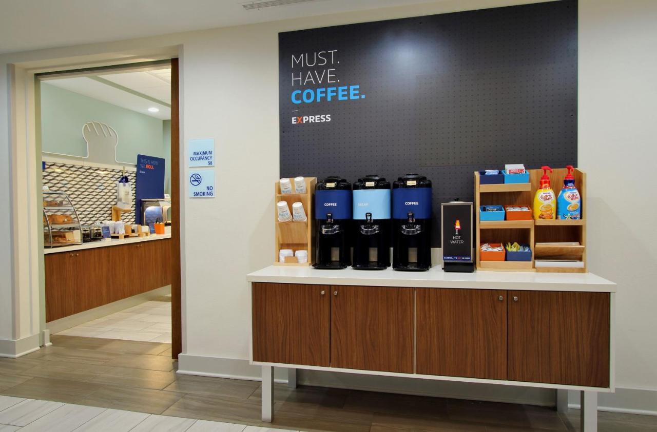 Hotel Express & Pensacola-west Navy Base By Ihg