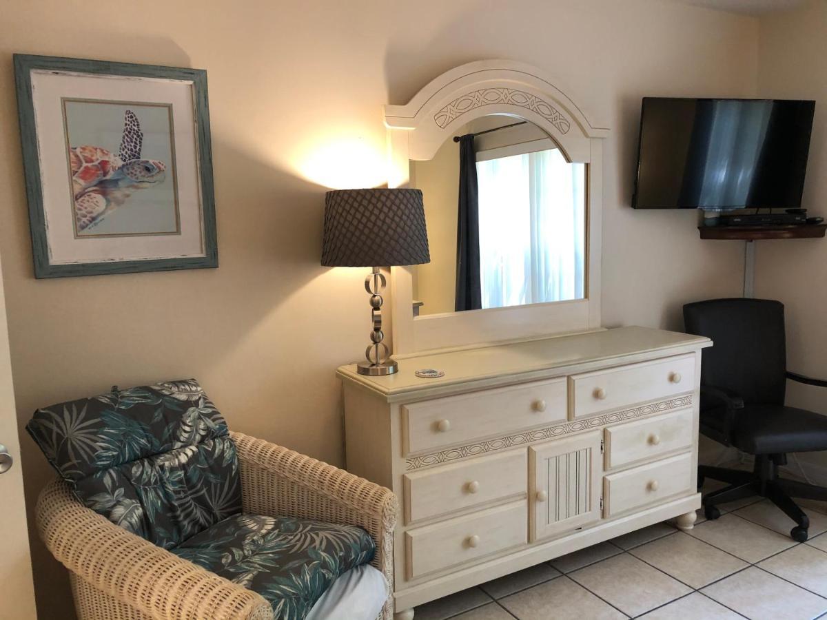 Turtle Crawl - 4* Longboat Key