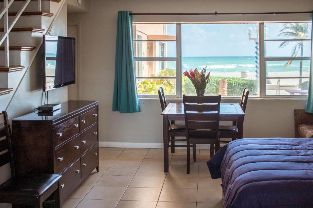 Riptide Oceanfront Hotel 4*