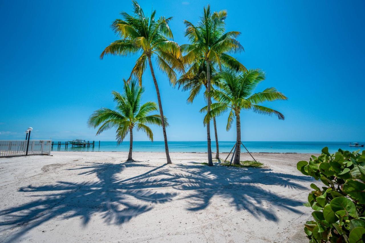 Coco Plum Beach & Tennis Club & Marina Marathon