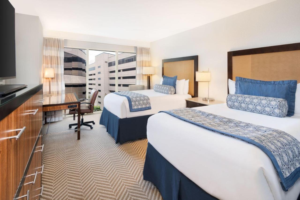 The Westshore Grand, A Tribute Portfolio Hotel, Hotel