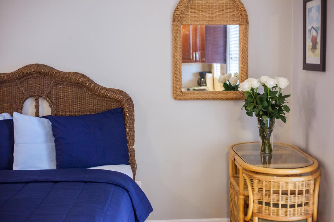 Riptide Oceanfront 4*