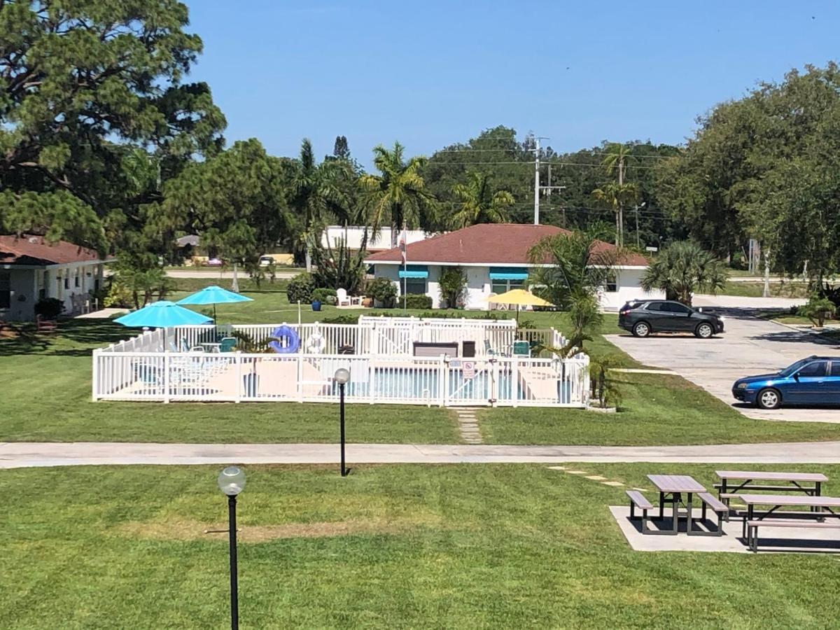 Addy's Aparthotel Nokomis