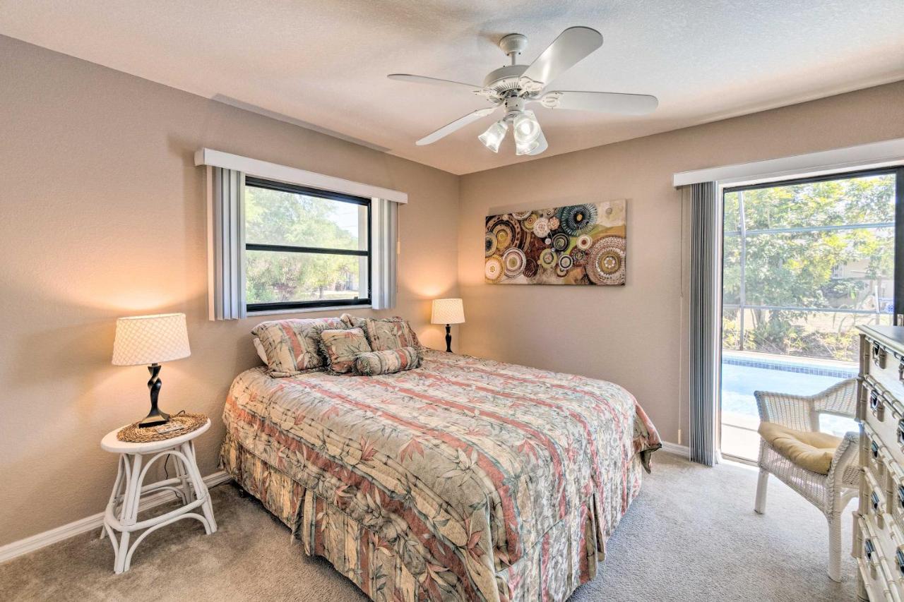 Modern House Less Than 5 Miles To Beach! Holiday home Port Charlotte