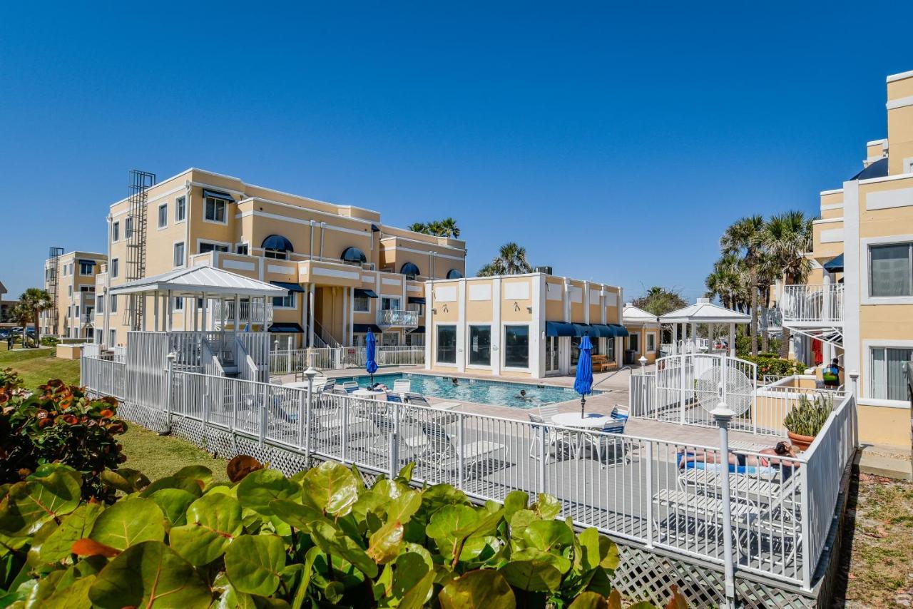 Apartment Royal Palace Cape Canaveral