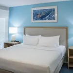 Barefoot\'N Resort