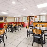 Quality Inn & Suites Orlando Airport