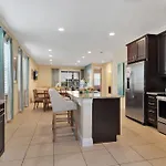 7613-Luxury Villa Wpool & Hot Tub