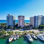 Huge Beachfront 2400Sqft 5 Bedroom 5 Bathroom With Ocean View