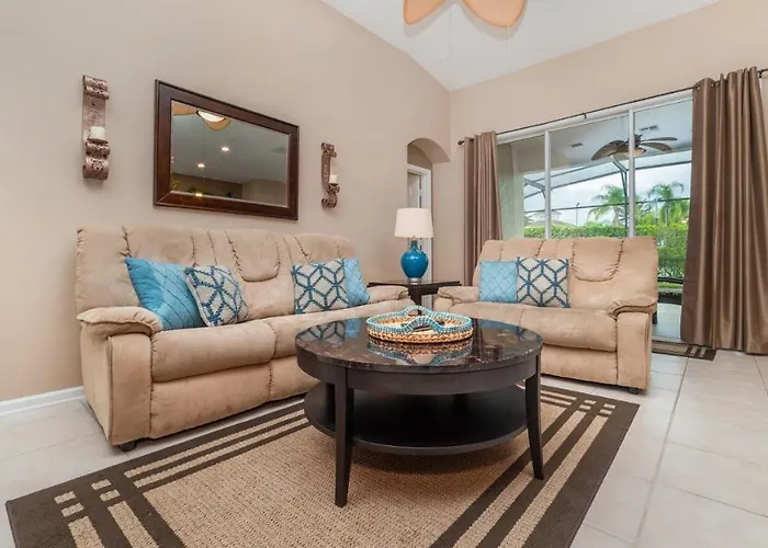 8104 Fan Palm