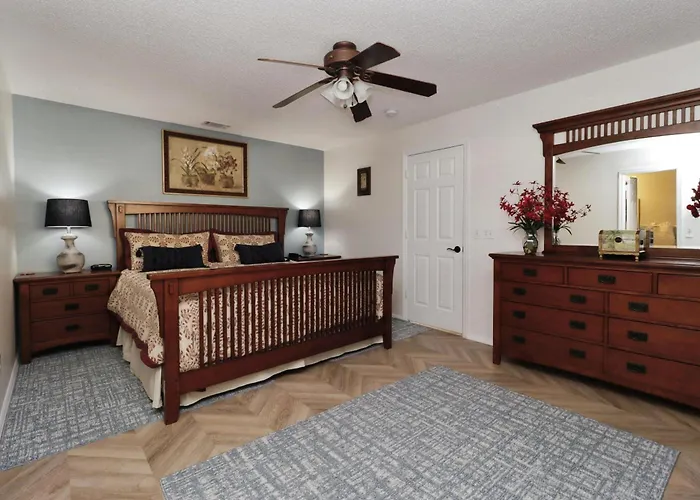 Ideal For Couples Or Families Looking For A Vacation Home With Private Pool And Yard