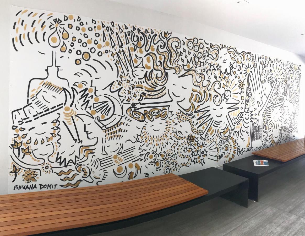 Haus Contemporary Aparthotel 4*