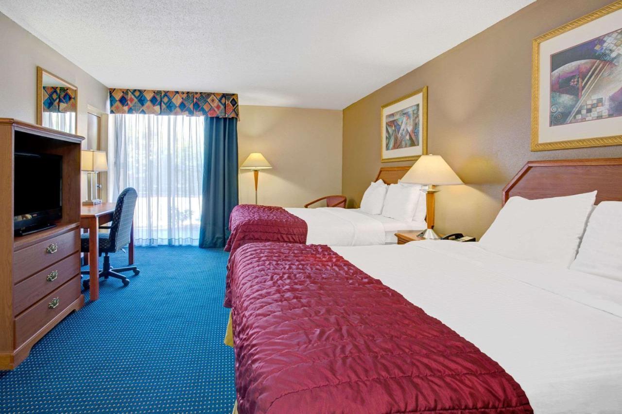 Hotel Garnet &