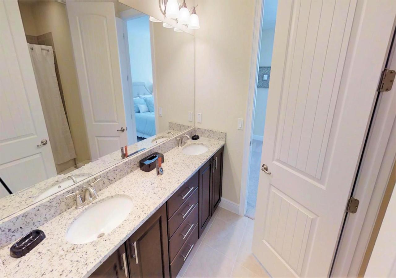 7613-luxury Wpool & Hot Tub Villa *