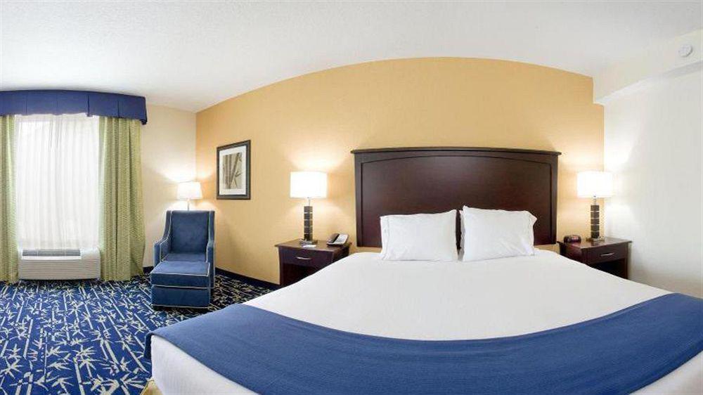 Express & Orlando - Apopka By Ihg 3* Forest City