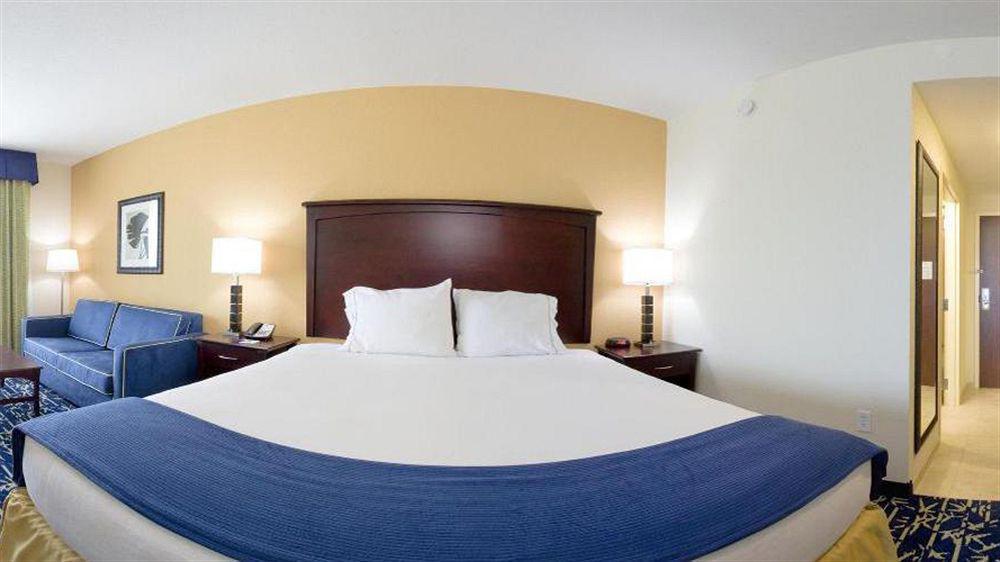 Express & Orlando - Apopka By Ihg Hotel
