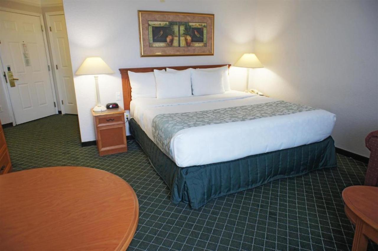 La Quinta By Wyndham Miami Airport West 3*