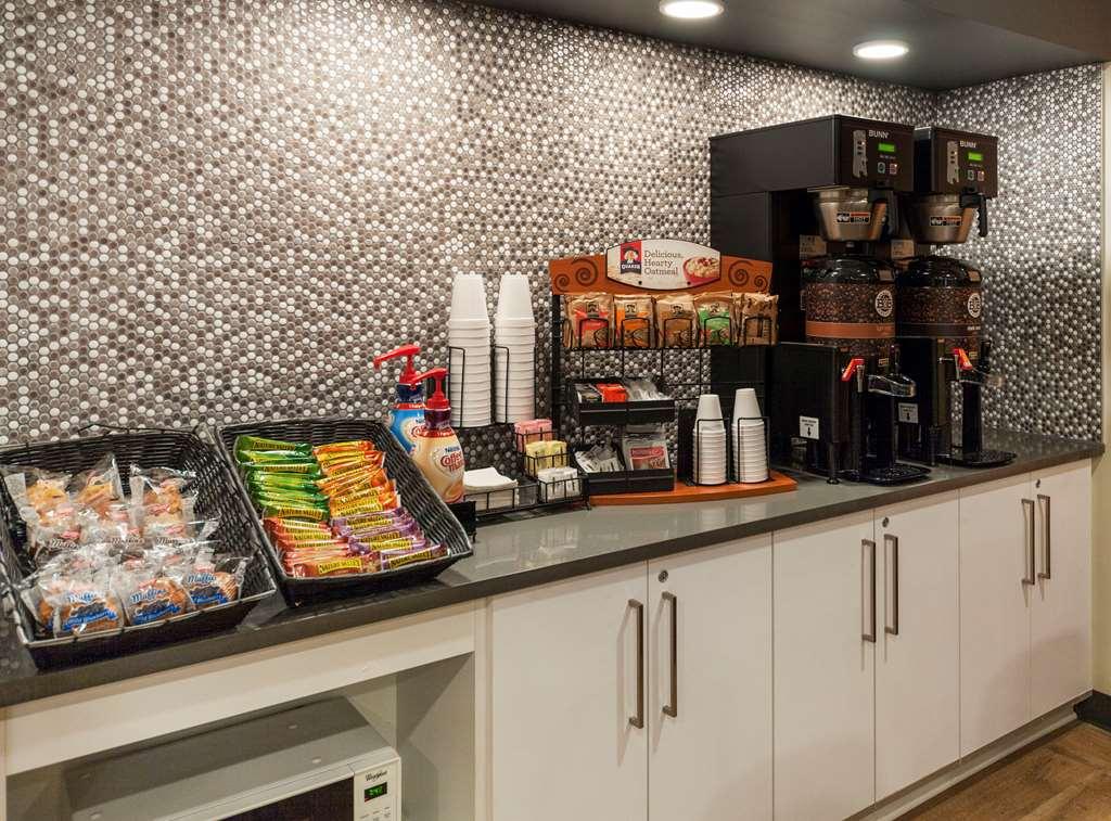Hotel Extended America Premier - Miami - Airport - Doral - 87th Avenue South Sweetwater