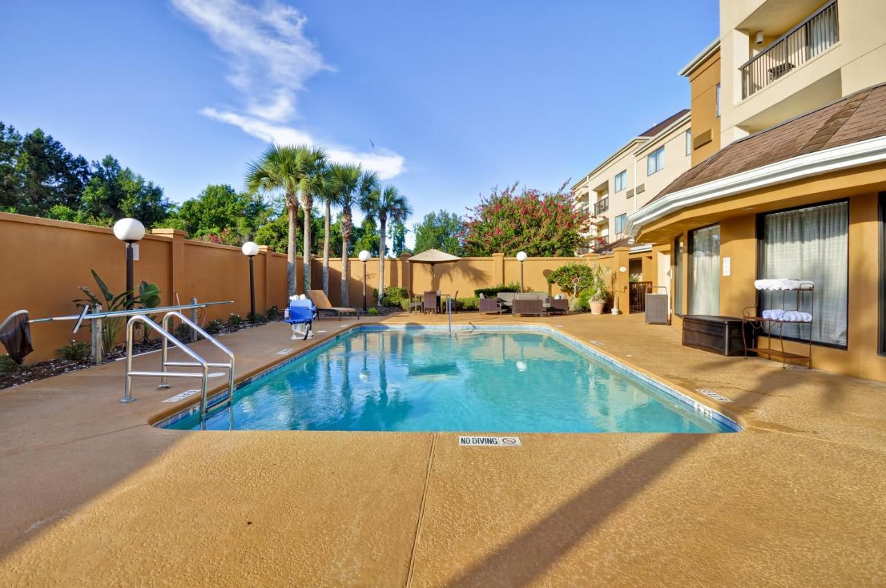 Hotel Courtyard By Marriott Airport/ Northeast 3*
