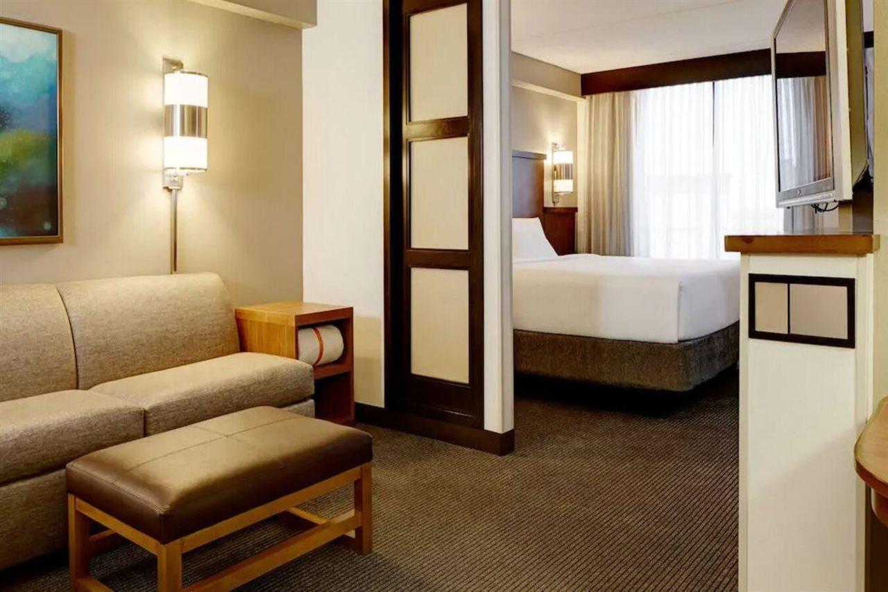 Hyatt Place Airport