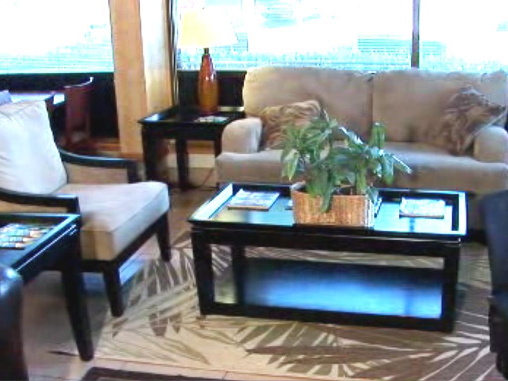 Days By Wyndham Airport Jacksonville