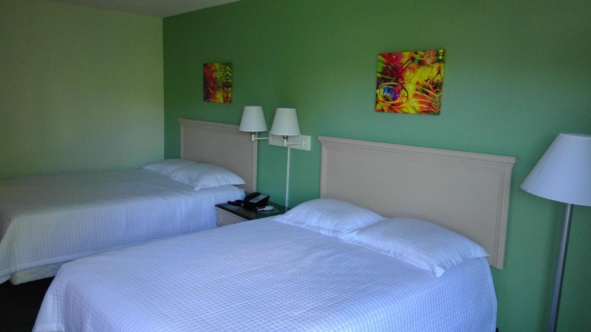 Chateaubleau Hotel 2*