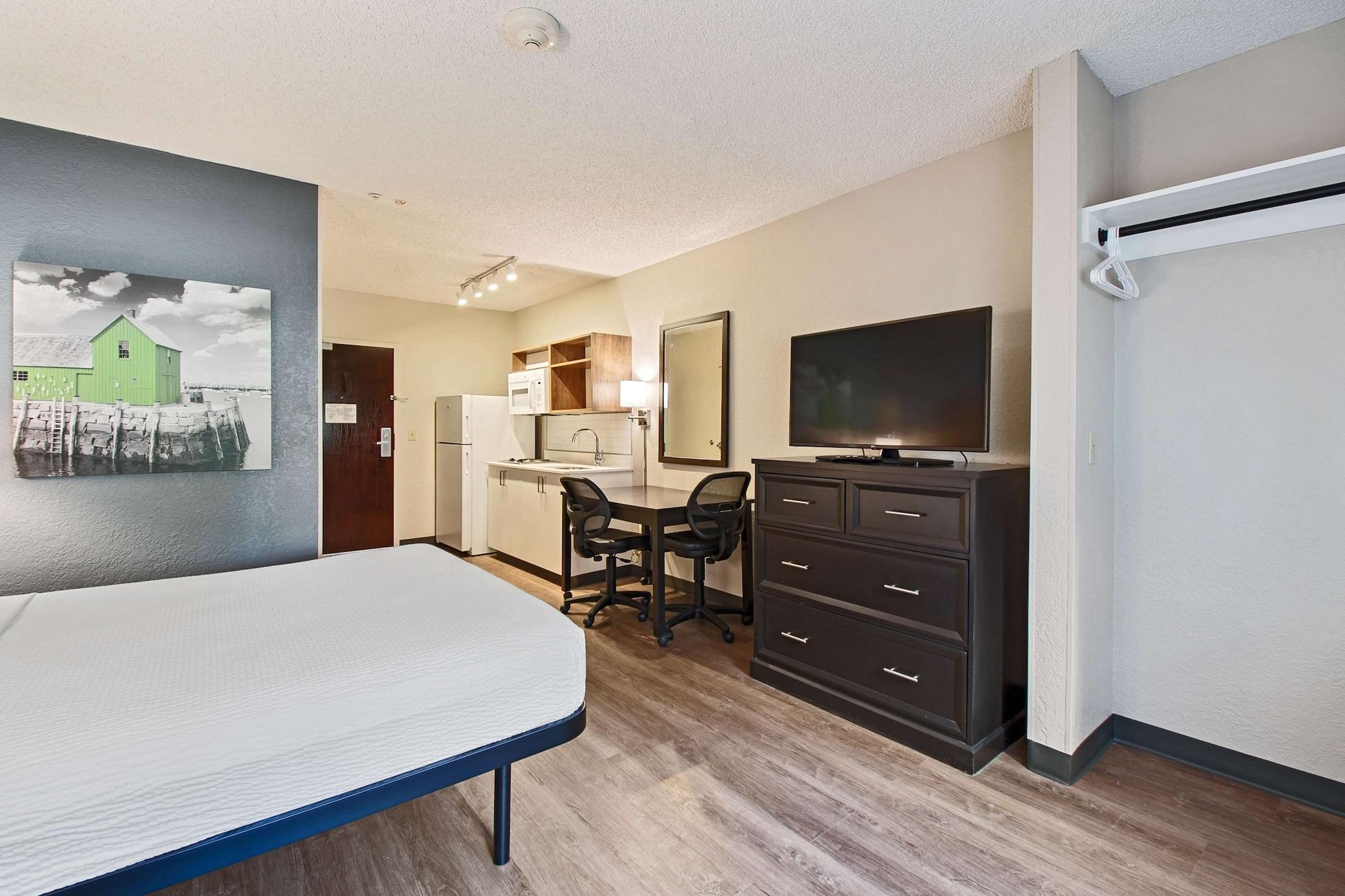 Hotel Extended America Premier - Miami - Airport - Doral - 87th Avenue South Sweetwater