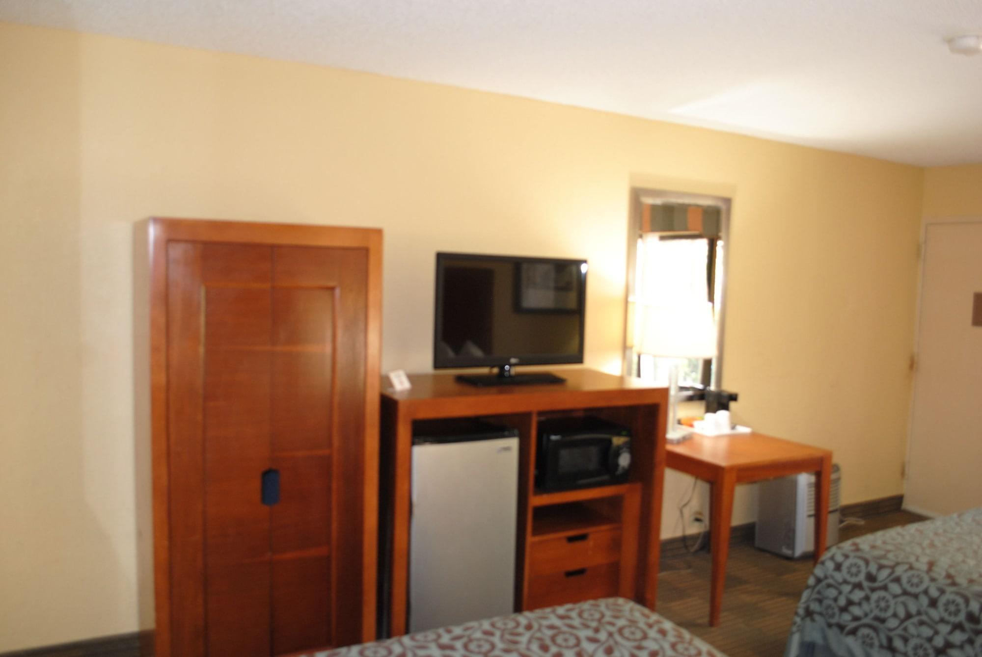 Hotel Days By Wyndham Airport