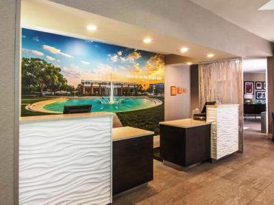 Hotel La Quinta By Wyndham Orlando Ucf Alafaya