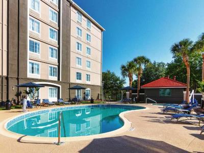 Hotel La Quinta By Wyndham Orlando Ucf Alafaya