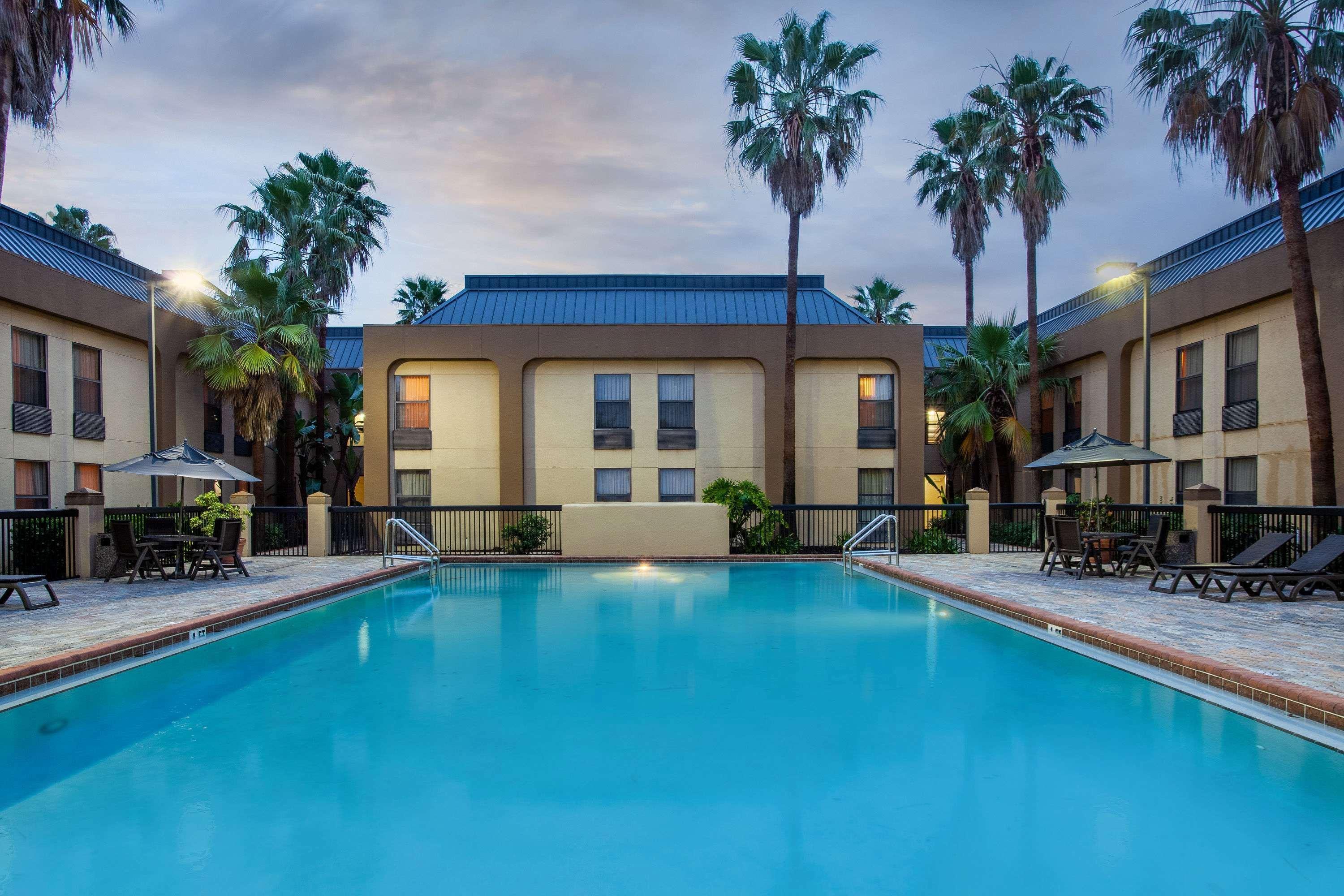 Ramada By Wyndham Florida Mall Hotel Orlando