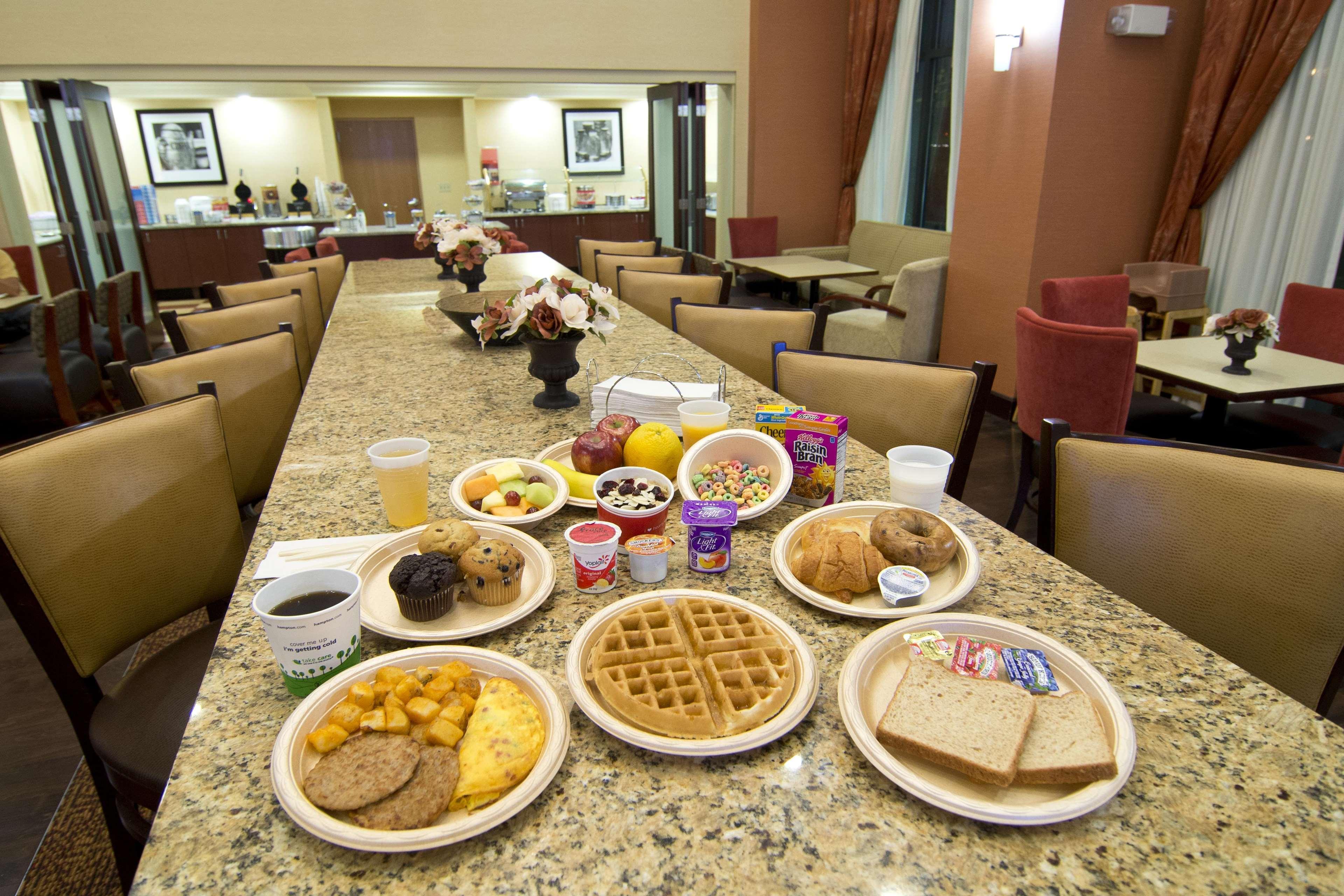 Hampton & International Drive North Hotel 3*