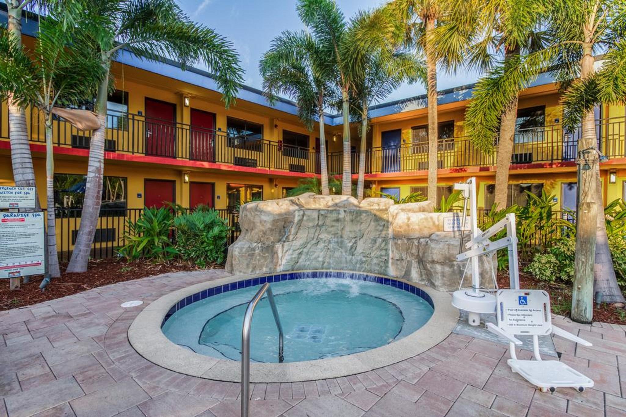 Coco Key & Water Park Resort 3*