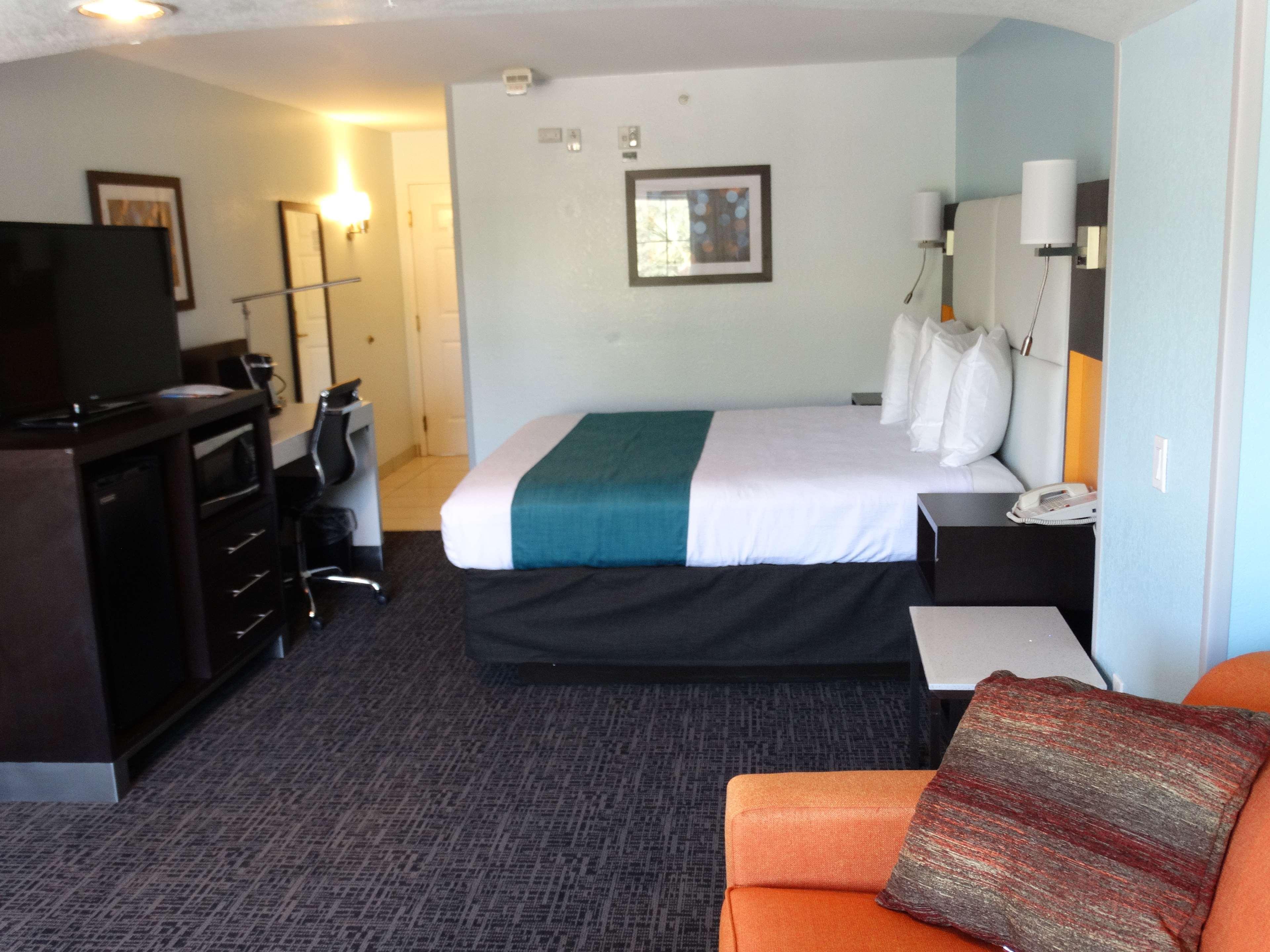 Western Orlando Buena Vista South & Hotel