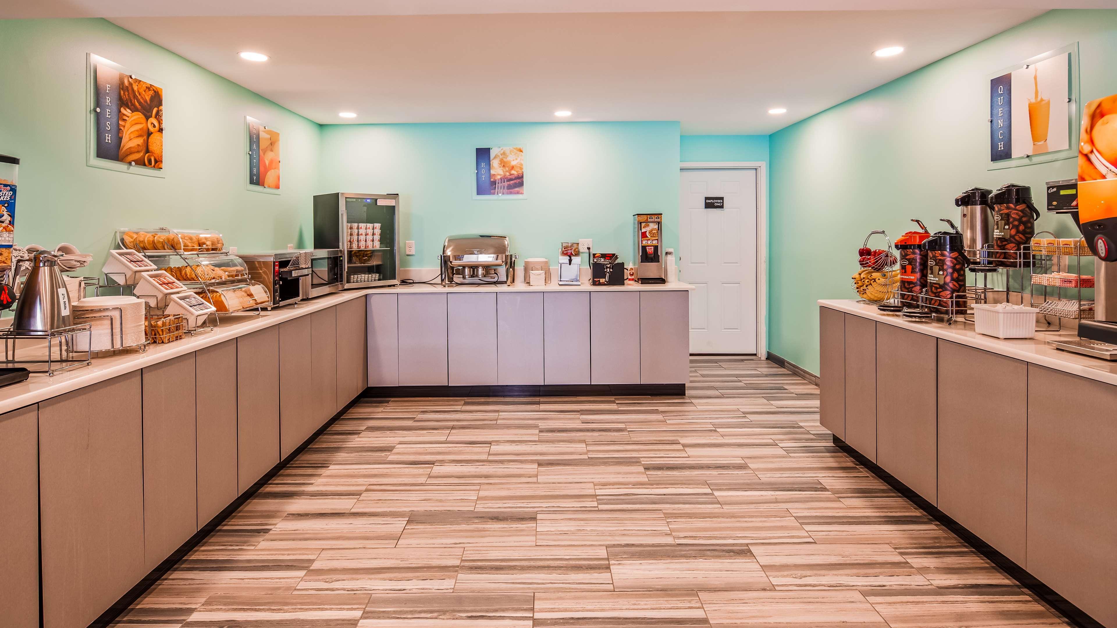 Surestay By Western South Hotel