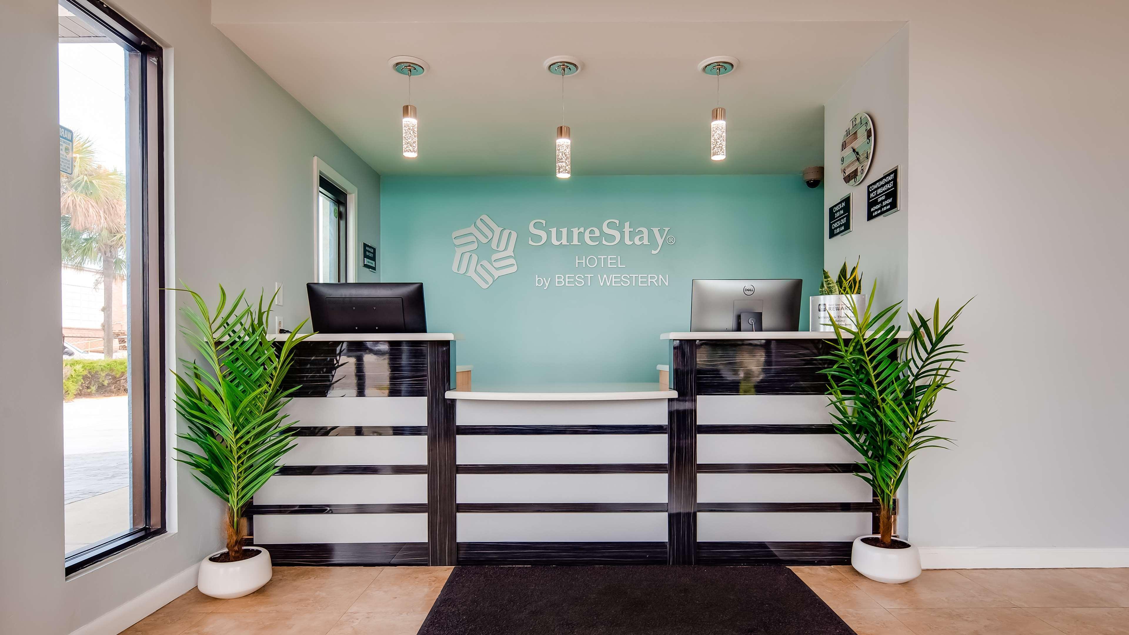 Surestay By Western South Hotel