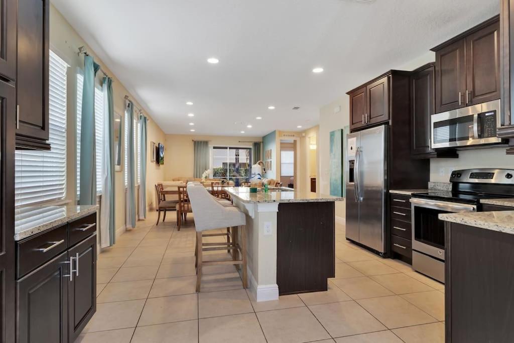 7613-luxury Wpool & Hot Tub *