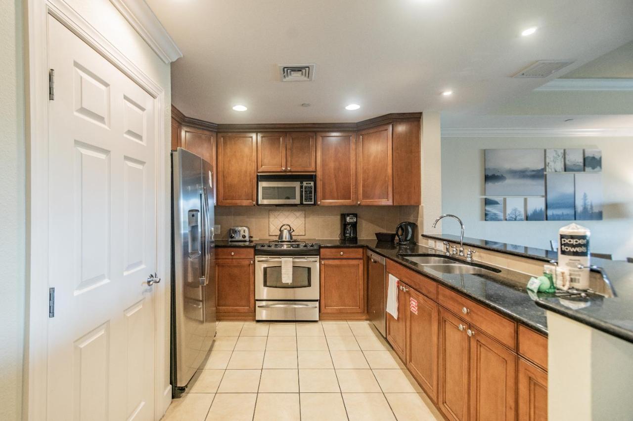 Reunion Villa: Spacious Getaway With Heated Pools Holiday home Kissimmee