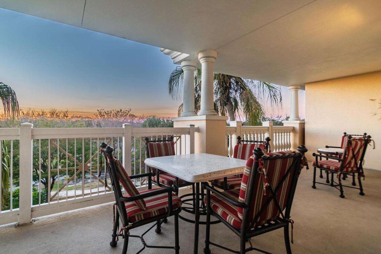 Reunion Villa: Spacious Getaway With Heated Pools Holiday home