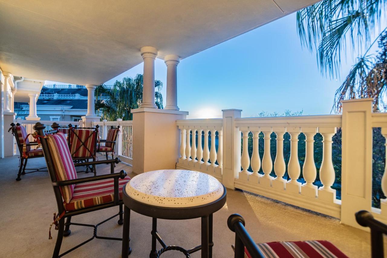 Reunion Villa: Spacious Getaway With Heated Pools Holiday home Kissimmee
