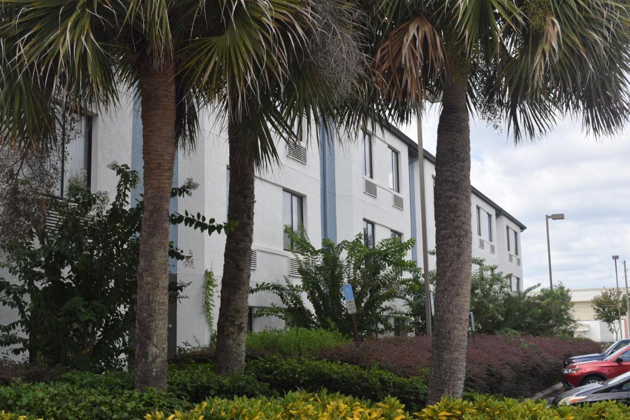 Hotel Destiny Palms Maingate West