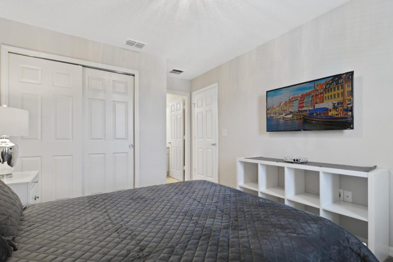 Four Bedroom With Gameroom 5150a *